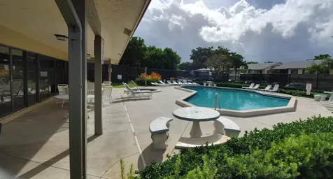522 Trace Circle Deerfield Beach FL 33441