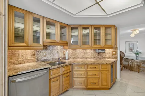 5200 N Ocean Drive Singer Island FL 33404