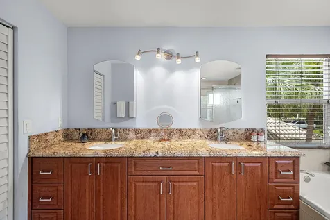 6638 Nw 27th Avenue Boca Raton FL 33496