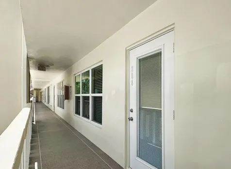 208 Wellington West Palm Beach FL 33417