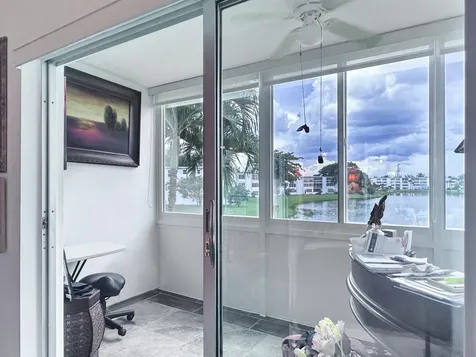 208 Wellington West Palm Beach FL 33417