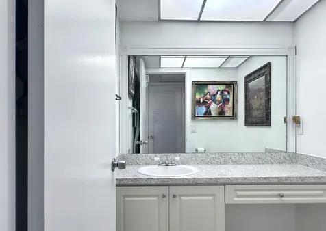 208 Wellington West Palm Beach FL 33417