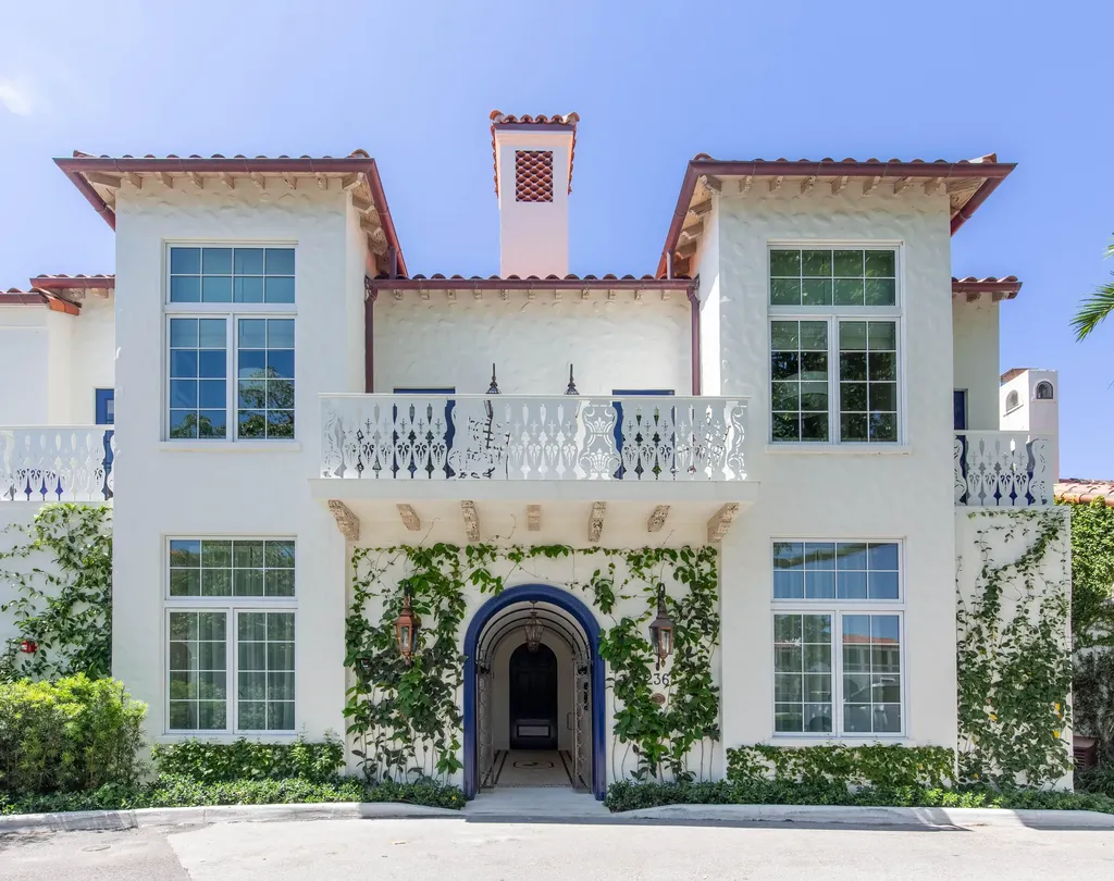 236 Phipps Plaza Palm Beach FL 33480