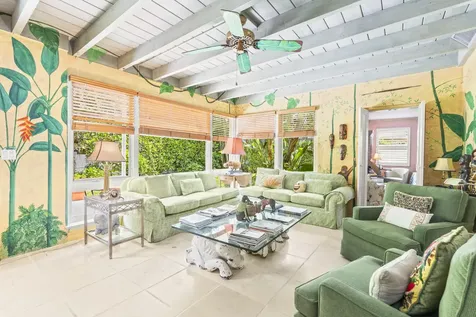 241 Via Linda Palm Beach FL 33480