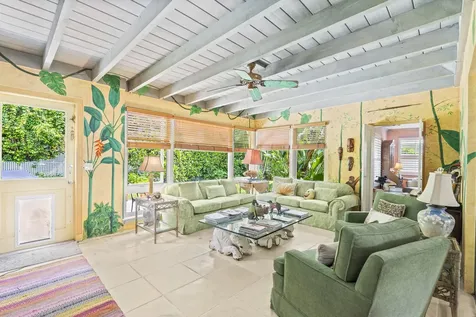 241 Via Linda Palm Beach FL 33480