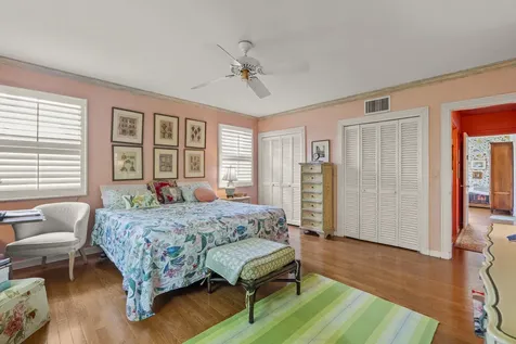241 Via Linda Palm Beach FL 33480