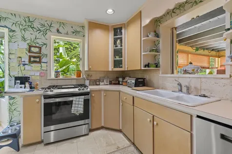 241 Via Linda Palm Beach FL 33480
