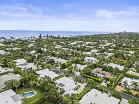 241 Via Linda Palm Beach FL 33480