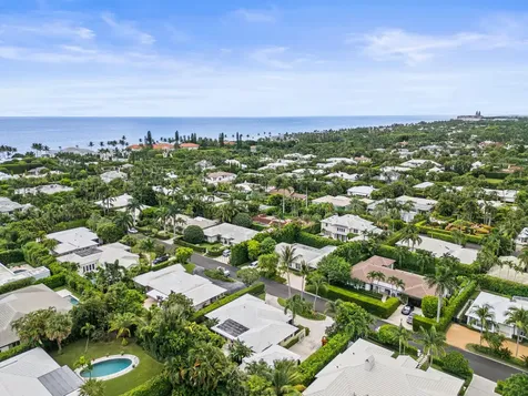 241 Via Linda Palm Beach FL 33480