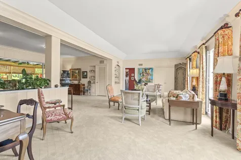 241 Via Linda Palm Beach FL 33480