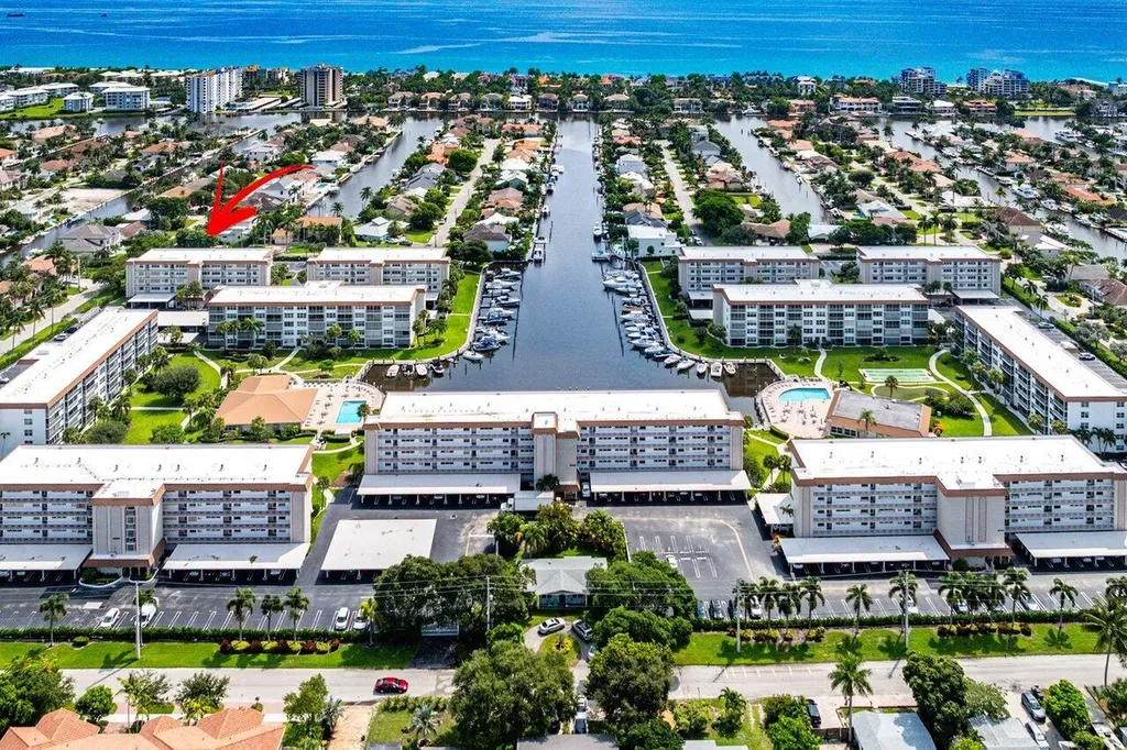 920 Dogwood Drive Delray Beach FL 33483