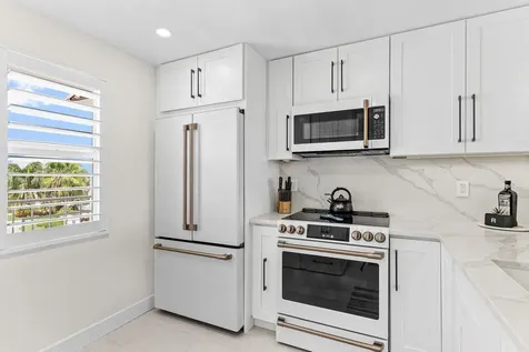 920 Dogwood Drive Delray Beach FL 33483