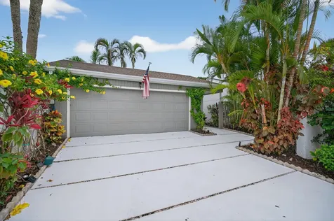 17145 Bay Street Jupiter FL 33477