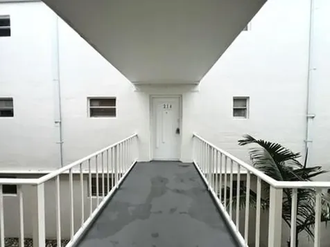 4215 N University Drive Sunrise FL 33351