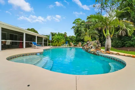 280 Nieuport Drive Vero Beach FL 32968