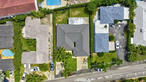 4442 Seagrape Drive Lauderdale By The Sea FL 33308