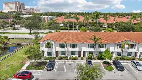 5025 Genove Place Riviera Beach FL 33410