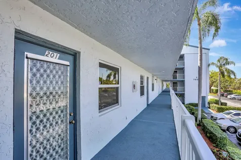 7800 Nw 18th Street Margate FL 33063