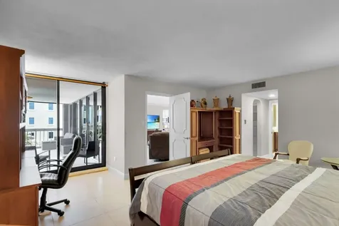 5380 N Ocean Drive Singer Island FL 33404