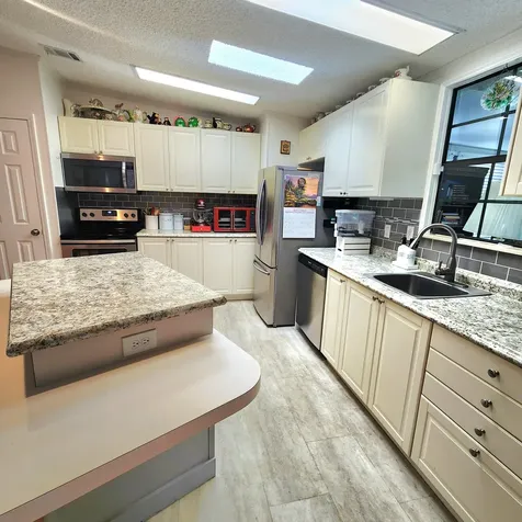 4091 67th Lane West Palm Beach FL 33404
