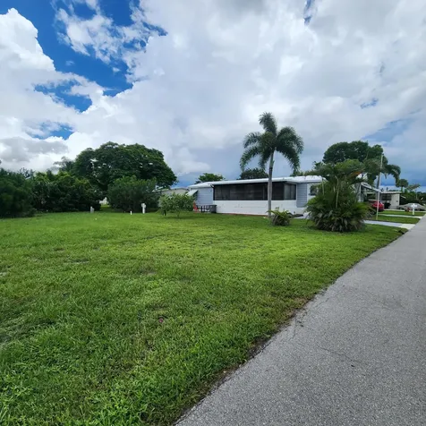 4091 67th Lane West Palm Beach FL 33404