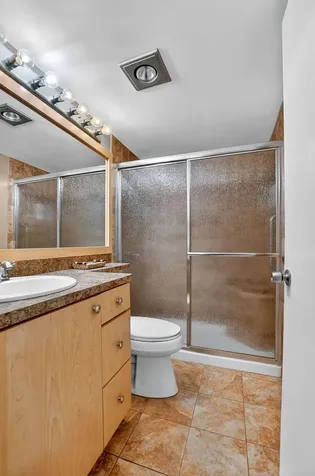 27 Fanshaw A Boca Raton FL 33434