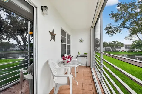27 Fanshaw A Boca Raton FL 33434