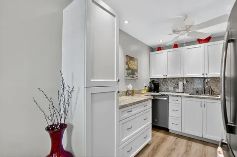 27 Fanshaw A Boca Raton FL 33434