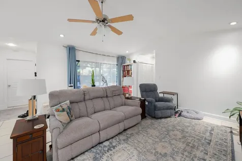 1433 Captains Walk Fort Pierce FL 34950