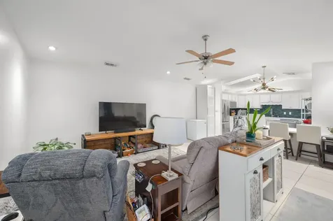 1433 Captains Walk Fort Pierce FL 34950