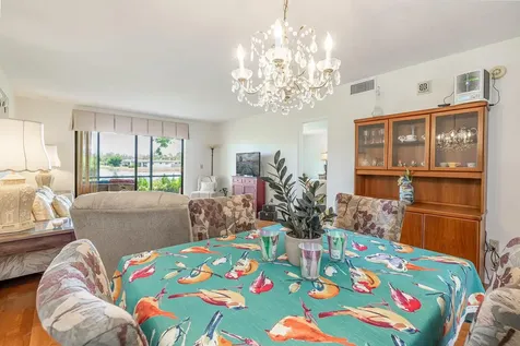 140 Lake Nancy 113 Lane West Palm Beach FL 33411