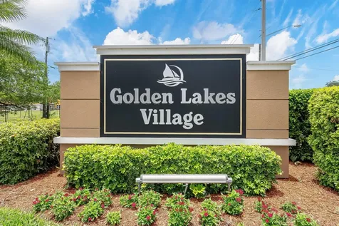 140 Lake Nancy 113 Lane West Palm Beach FL 33411