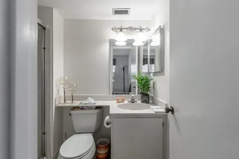 140 Lake Nancy 113 Lane West Palm Beach FL 33411