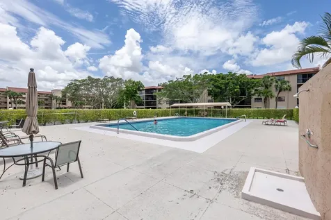 140 Lake Nancy 113 Lane West Palm Beach FL 33411