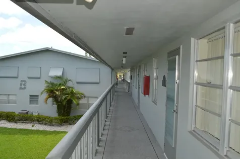 35 Dorchester B West Palm Beach FL 33417