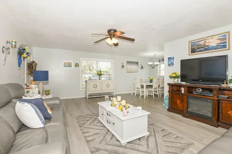 18 Lake Vista Trail Port Saint Lucie FL 34952