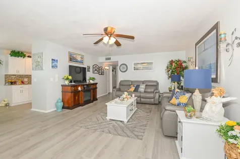 18 Lake Vista Trail Port Saint Lucie FL 34952