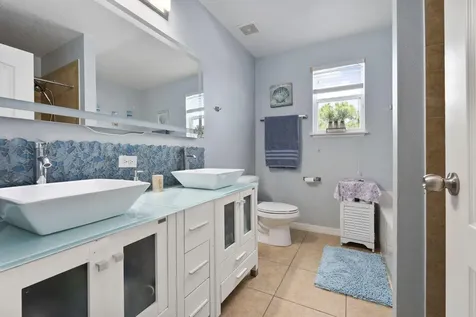 6124 Nw Butterfly Orchid Place Port Saint Lucie FL 34986