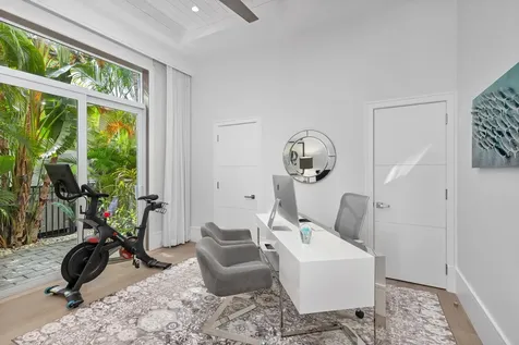 863 Enfield Street Boca Raton FL 33487
