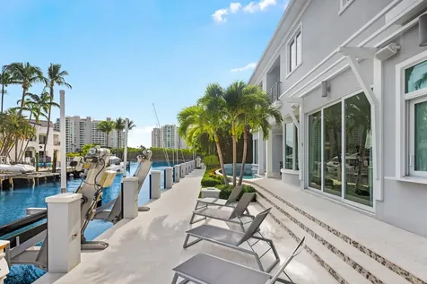 863 Enfield Street Boca Raton FL 33487