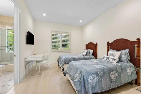 225 Oakview Drive Delray Beach FL 33445