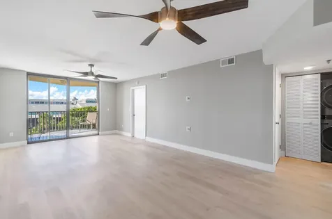 896 N Federal Highway Lantana FL 33462