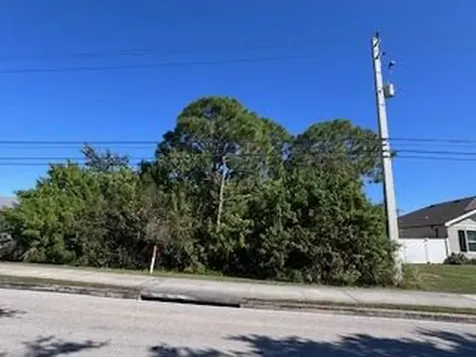 2249 SE Lennard Road Port Saint Lucie FL 34952