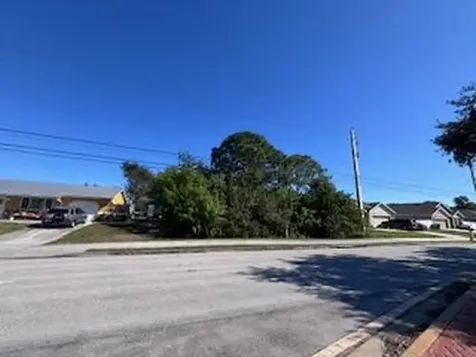 2249 SE Lennard Road Port Saint Lucie FL 34952
