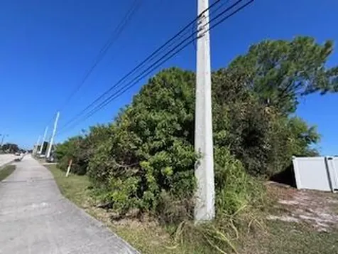 2249 SE Lennard Road Port Saint Lucie FL 34952