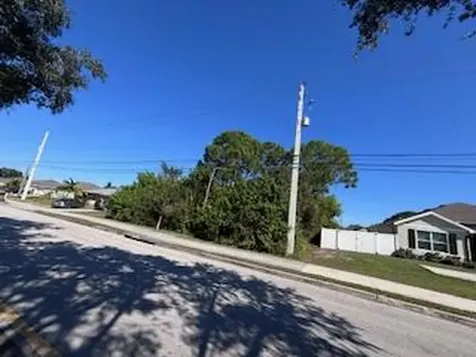2249 SE Lennard Road Port Saint Lucie FL 34952