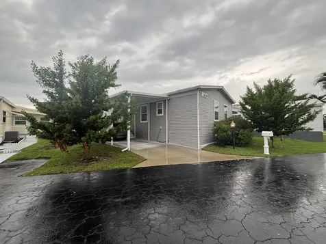 6881 Nw 43rd Terrace Coconut Creek FL 33073
