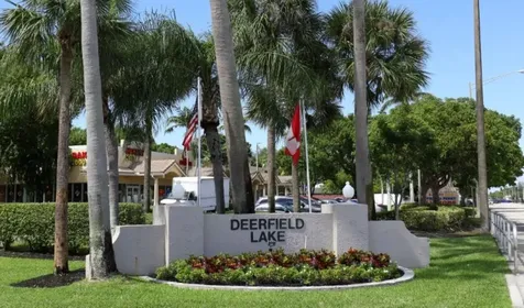 6881 Nw 43rd Terrace Coconut Creek FL 33073