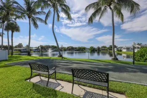 6881 Nw 43rd Terrace Coconut Creek FL 33073