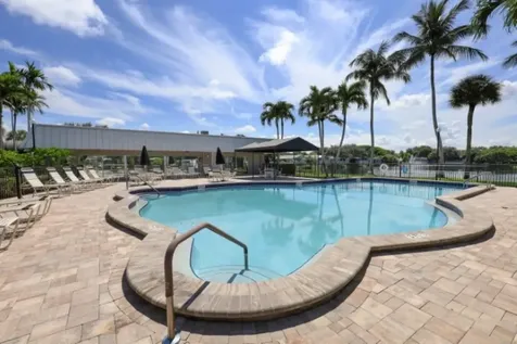 6881 Nw 43rd Terrace Coconut Creek FL 33073